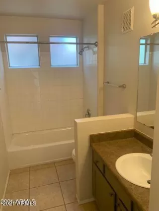 Photo #6: 6284176 Listing