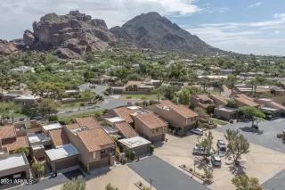 Photo #2: 6284329 Listing