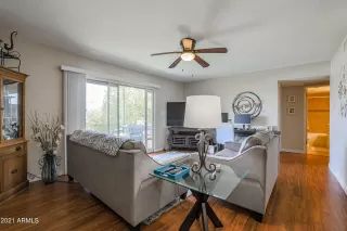 Photo #6: 6284587 Listing