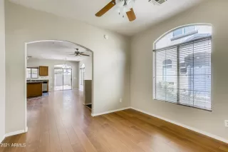 Photo #6: 6284596 Listing