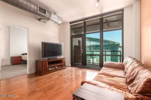 MLS: 6284621 Condo For Sale