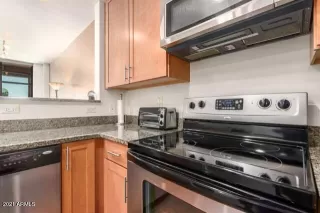 Photo #5: 6284621 Listing