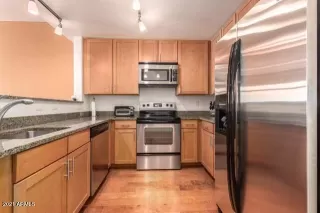 Photo #6: 6284621 Listing