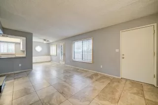 Photo #6: 6284696 Listing