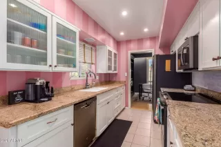 Photo #6: 6284707 Listing 