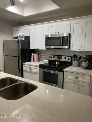 Photo #4: 6284842 Listing