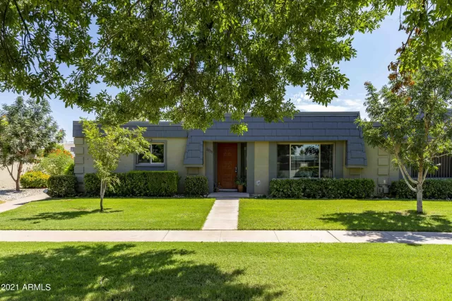 MLS: 6285032 Condo For Sale