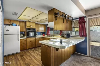 Photo #4: 6285032 Listing 