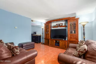 Photo #1: 6285191 Listing