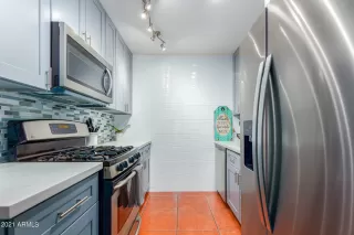 Photo #3: 6285191 Listing