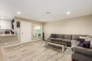 Photo #2: 6285217 Listing