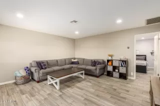 Photo #3: 6285217 Listing