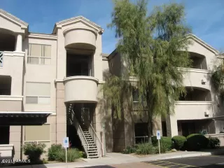 Photo #2: 6285308 Listing