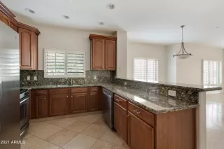 Photo #2: 6285401 Listing