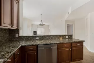 Photo #3: 6285401 Listing