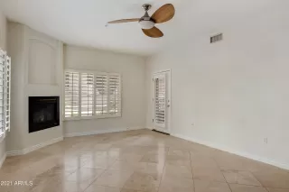 Photo #5: 6285401 Listing