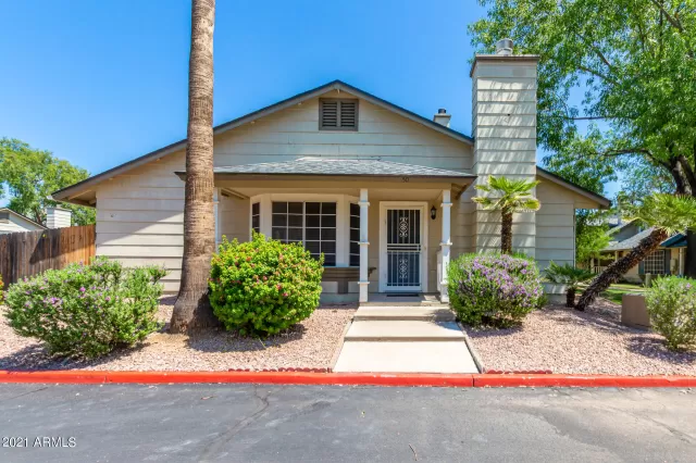 MLS: 6285425 Condo For Sale