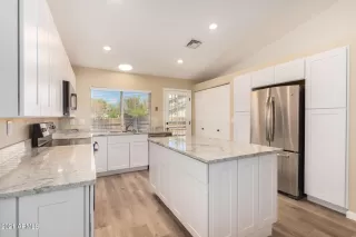 Photo #2: 6285425 Listing