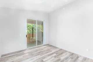 Photo #3: 6285428 Listing