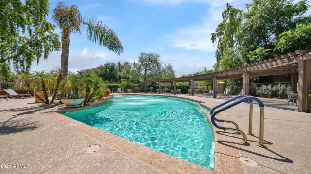 MLS: 6285509 Condo For Sale