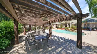 Photo #2: 6285509 Listing