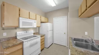 Photo #4: 6285509 Listing