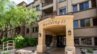 Photo #5: 6285519 Listing