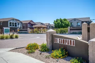 Photo #6: 6285589 Listing