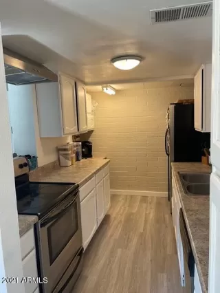 Photo #5: 6285806 Listing