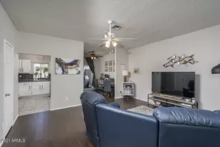 Photo #5: 6285857 Listing