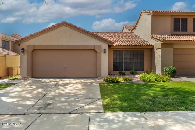 MLS: 6285914 Condo For Sale