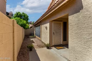 Photo #4: 6285914 Listing