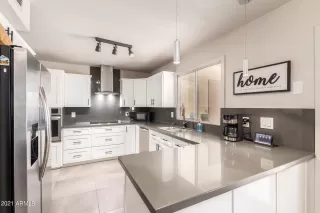 Photo #1: 6286003 Listing 