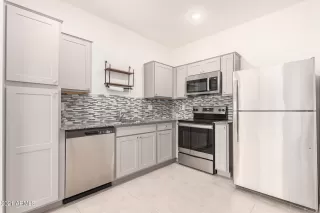 Photo #5: 6286113 Listing