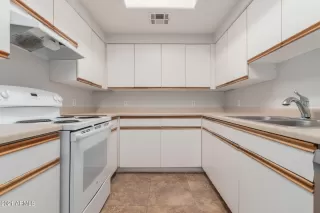 Photo #4: 6286184 Listing