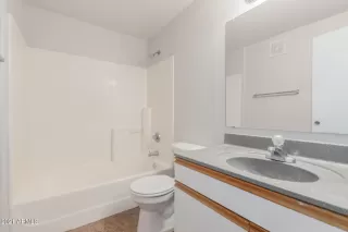 Photo #6: 6286184 Listing