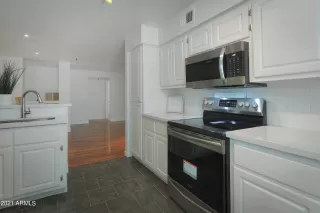 Photo #3: 6286200 Listing 
