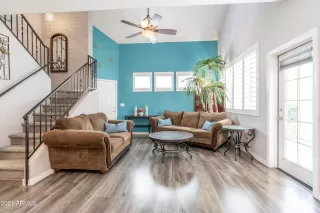 Photo #2: 6286394 Listing