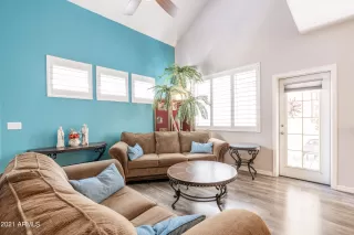 Photo #6: 6286394 Listing