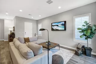 Photo #2: 6286428 Listing 