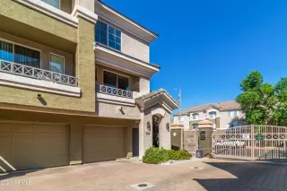 Photo #3: 6286451 Listing