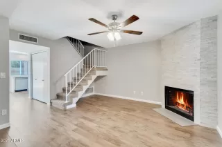 Photo #2: 6286475 Listing