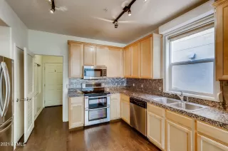 Photo #5: 6286547 Listing