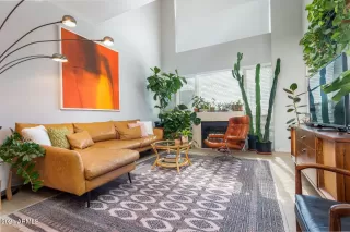 Photo #1: 6286825 Listing