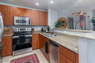 Photo #4: 6286825 Listing