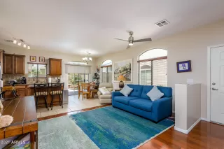 Photo #2: 6287077 Listing