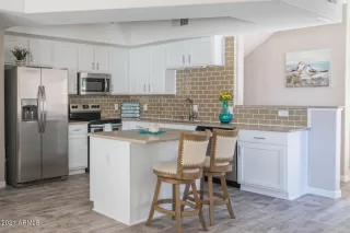 Photo #5: 6287081 Listing