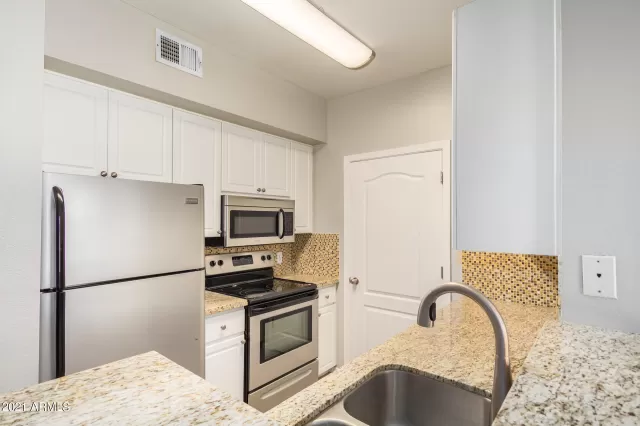 MLS: 6287345 Condo For Sale