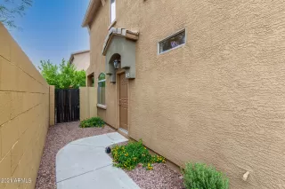 Photo #2: 6287642 Listing 