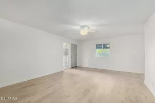 Photo #5: 6287725 Listing